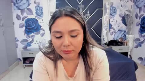 Snapshot of latinaholequeen chatting on October 6, 2025, 3:09 pm EMMA online show from October 6, 2025, 3:09 pm