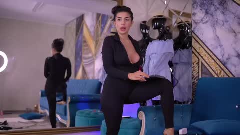 Latina online show from March 4, 2025, 3:55 am