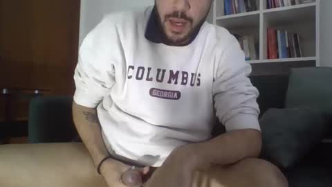 latinalphax online show from May 4, 2026, 6:15 pm
