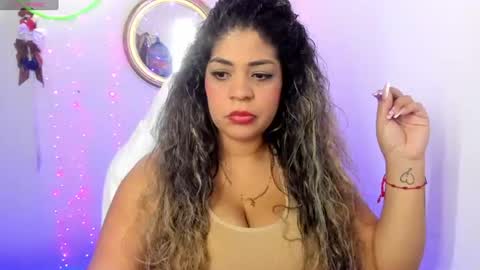 Snapshot of latinamav22 chatting on June 29, 2026, 8:53 pm latinamav22 online show from June 29, 2026, 8:53 pm