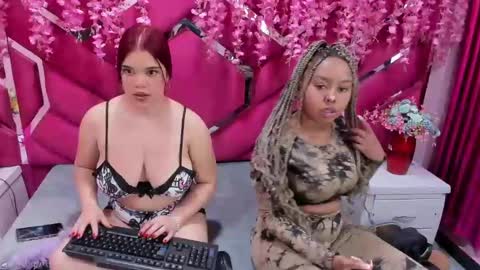 latinas_anales online show from December 7, 2024, 1:40 pm