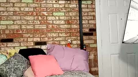 latinatgirldoll online show from November 24, 2025, 7:30 am