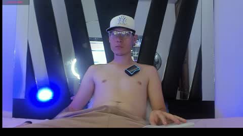 Santiago online show from April 13, 2026, 4:45 pm