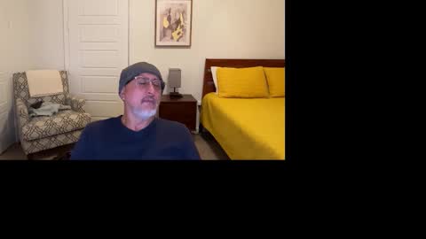 QS - INDEPENDENT MODEL online show from November 14, 2025, 6:12 am