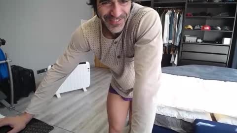 sam online show from November 28, 2025, 12:52 pm