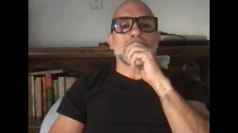 Snapshot of latino_to20 chatting on June 10, 2026, 9:03 pm latino_to20 online show from June 10, 2026, 9:03 pm