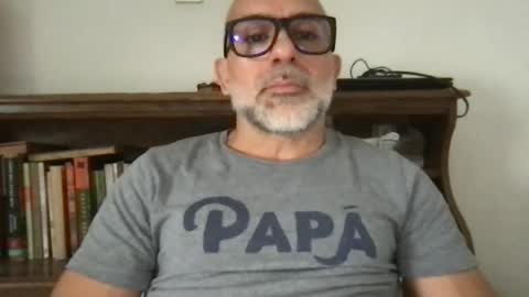 Snapshot of latino_to20 chatting on June 15, 2026, 8:33 pm latino_to20 online show from June 15, 2026, 8:33 pm