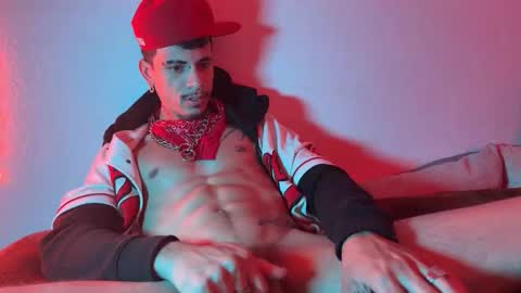 Snapshot of latinprincee chatting on May 4, 2026, 4:03 pm latinprincee online show from May 4, 2026, 4:03 pm