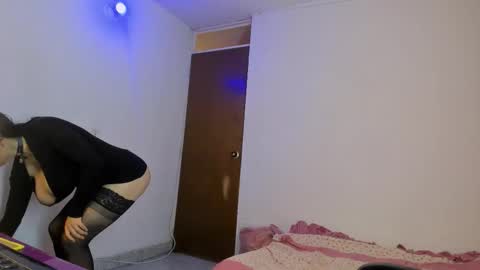 LatinSweetx 19 online show from February 21, 2026, 5:41 am