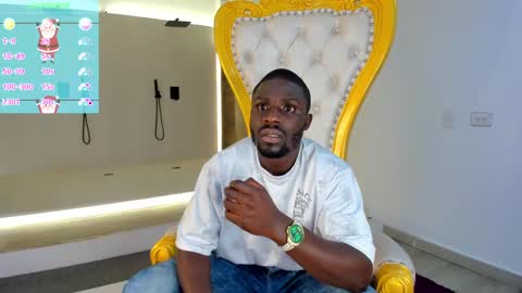 Snapshot of latrellx7 chatting on December 17, 2024, 12:43 pm LEANDRO online show from December 17, 2024, 12:43 pm