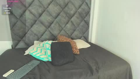 Snapshot of latrellx7 chatting on December 19, 2024, 11:39 am LEANDRO online show from December 19, 2024, 11:39 am