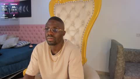 Snapshot of latrellx7 chatting on January 15, 2025, 12:36 pm LEANDRO online show from January 15, 2025, 12:36 pm