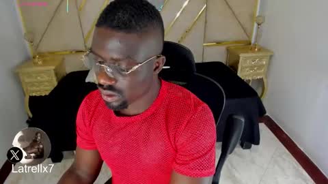 Snapshot of latrellx7 chatting on November 6, 2025, 2:56 am LEANDRO online show from November 6, 2025, 2:56 am