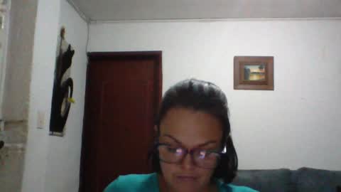 Snapshot of lau16310 chatting on June 8, 2026, 1:28 am Laura online show from June 8, 2026, 1:28 am
