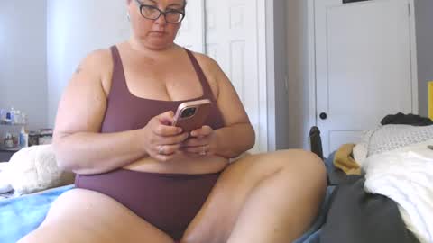 Snapshot of laulauma chatting on June 21, 2026, 4:31 pm LauLauMa online show from June 21, 2026, 4:31 pm