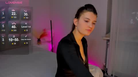 Laura online show from February 18, 2025, 12:39 pm