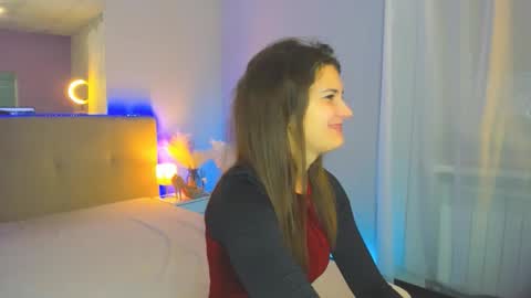 Laura online show from November 22, 2025, 6:23 am