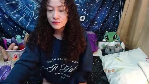  Wen  online show from February 12, 2025, 7:13 pm