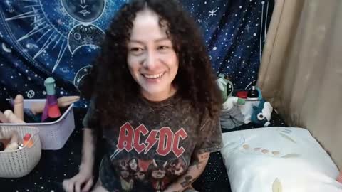  Wen  online show from February 17, 2025, 11:20 pm