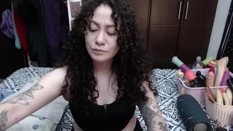  Wen  online show from September 26, 2025, 10:25 pm