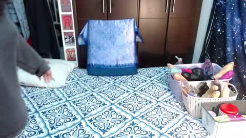  Wen  online show from October 9, 2025, 2:59 pm