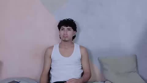 laura_and_kevin online show from September 8, 2025, 2:16 pm