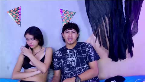 laura_and_kevin online show from November 4, 2025, 2:05 pm