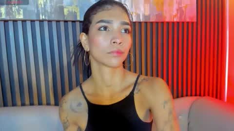 Laura online show from March 18, 2026, 12:30 pm