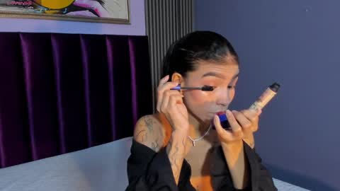 Snapshot of laura_aristizabal_19 chatting on May 7, 2026, 12:10 pm Laura online show from May 7, 2026, 12:10 pm