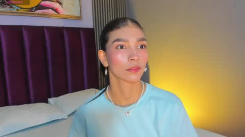 Snapshot of laura_aristizabal_19 chatting on May 14, 2026, 11:39 am Laura online show from May 14, 2026, 11:39 am
