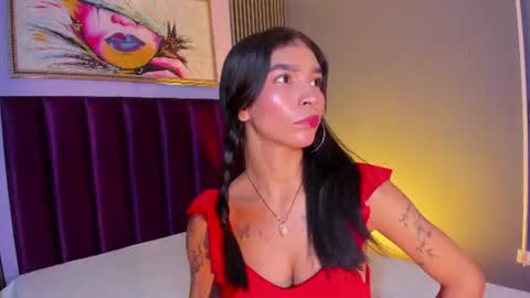 Snapshot of laura_aristizabal_19 chatting on July 1, 2026, 12:07 pm Laura online show from July 1, 2026, 12:07 pm