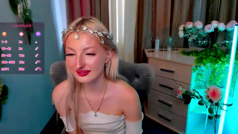 Laura online show from October 6, 2025, 8:23 am