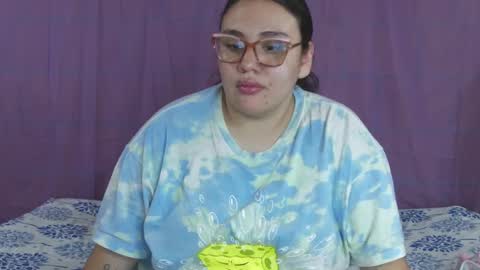 Snapshot of laura_candy12 chatting on December 23, 2024, 3:44 pm Laura online show from December 23, 2024, 3:44 pm