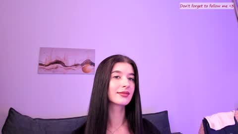 Snapshot of laura_coy chatting on January 9, 2025, 11:34 pm Laura online show from January 9, 2025, 11:34 pm