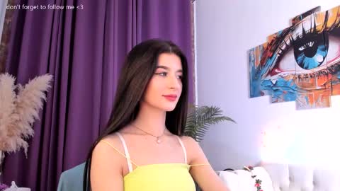 Laura online show from November 25, 2025, 8:42 pm