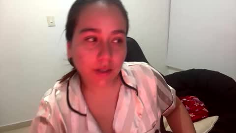 laura online show from December 4, 2025, 12:31 am