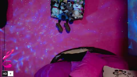 weedcam Curly Laura OF    online show from March 12, 2026, 12:22 pm