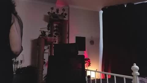 Miss Laura online show from February 23, 2026, 9:28 am