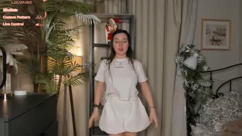 Samantha online show from December 18, 2025, 3:18 pm