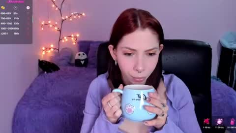 Snapshot of laura_olssen chatting on June 29, 2026, 1:00 pm Kate online show from June 29, 2026, 1:00 pm