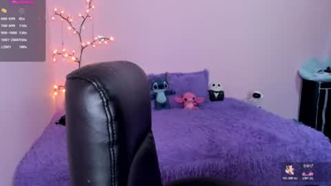 Snapshot of laura_olssen chatting on June 30, 2026, 1:23 pm Kate online show from June 30, 2026, 1:23 pm