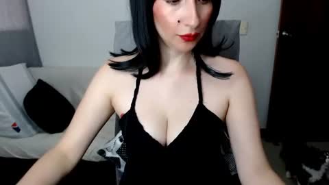 Snapshot of laura_pervert_ chatting on July 7, 2026, 10:03 pm Laura online show from July 7, 2026, 10:03 pm
