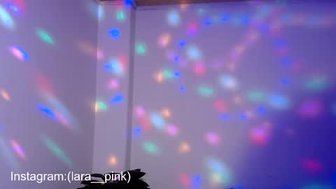 laura_pink01 online show from January 18, 2025, 2:47 am