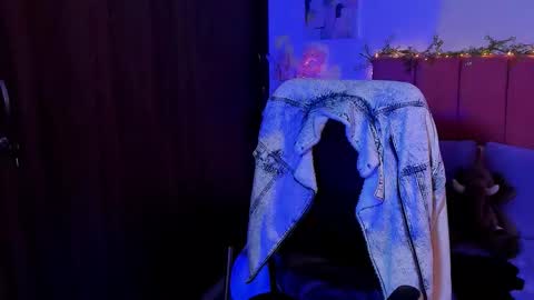 Laura Rose online show from October 15, 2025, 3:12 pm