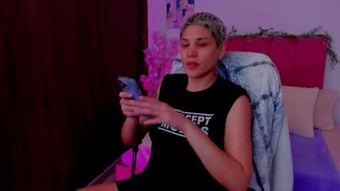 Laura Rose online show from October 17, 2025, 6:54 pm