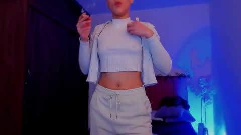 Laura Rose online show from January 7, 2026, 6:10 pm