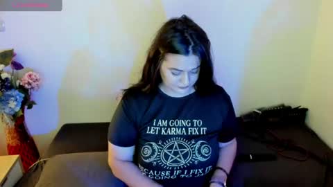 Laura online show from June 15, 2026, 10:01 pm