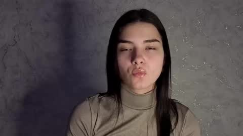 Laura online show from January 19, 2026, 12:20 pm