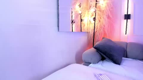 Snapshot of lauracarther chatting on August 1, 2026, 6:29 pm LauraCarther online show from August 1, 2026, 6:29 pm