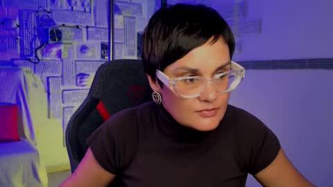 lauradavidsons online show from October 1, 2025, 6:14 pm